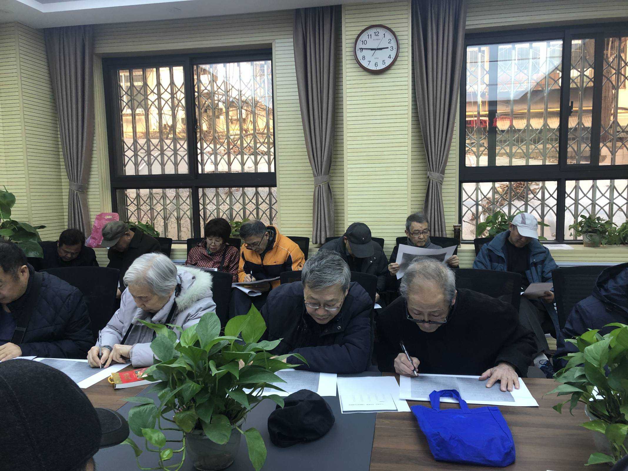 中铁西安院组织离退休党员开展答题活动(图1)