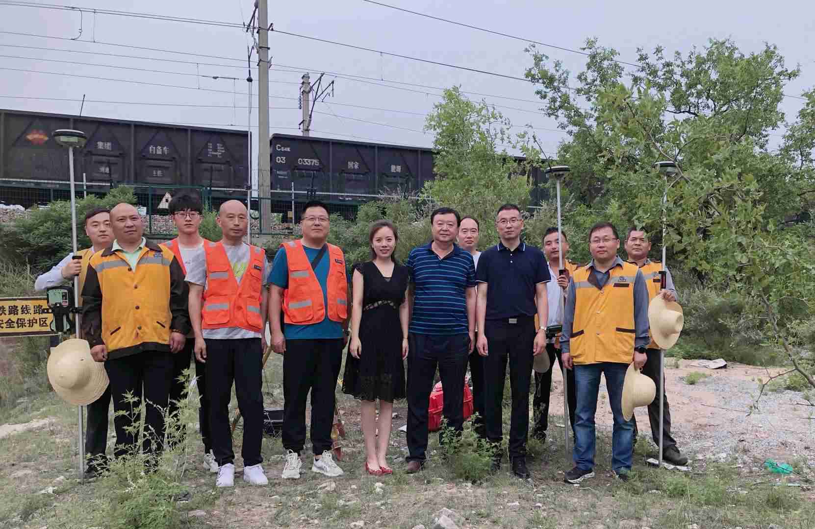 夏送清凉 情系一线——中铁六院西安院工会开展慰问活动(图1)