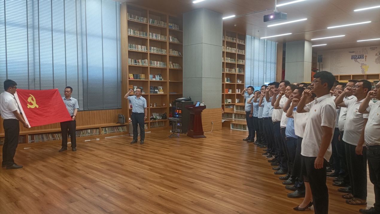 中铁六院集团西安院综合党支部、中铁七局陕西指挥部党支部联合开展“抓党建、聚合力、促发展、筑和谐” 喜迎建党101周年主题党日活动(图8) 中铁六院集团西安院综合党支部、中铁七局陕西指挥部党支部联合开展“抓党建、聚合力、促发展、筑和谐” 喜迎建党101周年主题党日活动(图8)